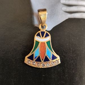 18K 750 Gold Egyptian Lotus flower pendant w/enamel inlay Vintage
